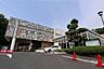 周辺：瀬戸市立図書館の外観