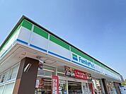 ファミリーマート 鵜沼東町店 1950m