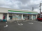 コンビニ「ファミリーマート長野若里一丁目店まで197m」