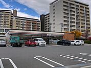 コンビニ「セブンイレブン長野柳町店まで271m」