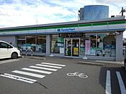 コンビニ「ファミリーマート長野若里店まで574m」