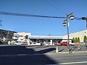コンビニ「ローソン長野三輪六丁目店まで298m」