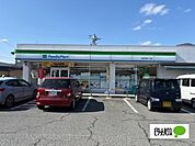 コンビニ「ファミリーマート長野伊勢宮一丁目店まで298m」