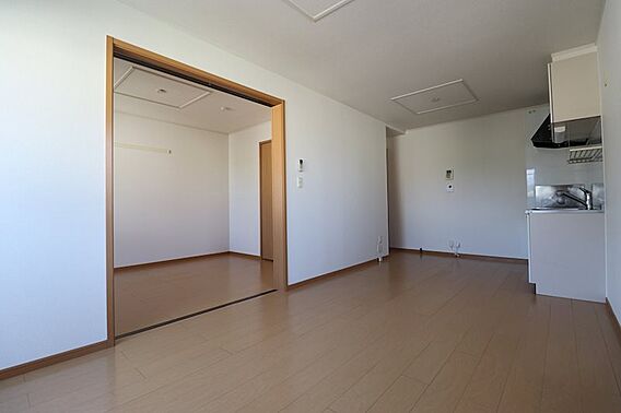 GRANDSTUMPI_内装_1