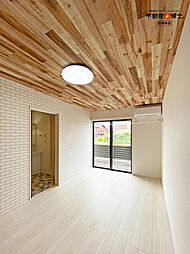 RUSHIII 101 1階1Kのリビング/ダイニング