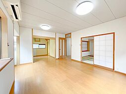 居間