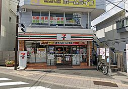 セブンイレブン横浜山手駅前店425m