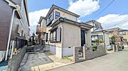 たっぷりの陽光に包まれる明るい住まい。