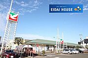 ヨークベニマル柳生店 徒歩10分。 730m