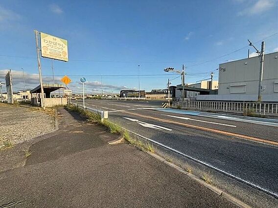 前面道路含む現...