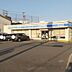 周辺：ローソン　茨木東安威二丁目店（1076m）