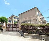 金閣小学校まで150m