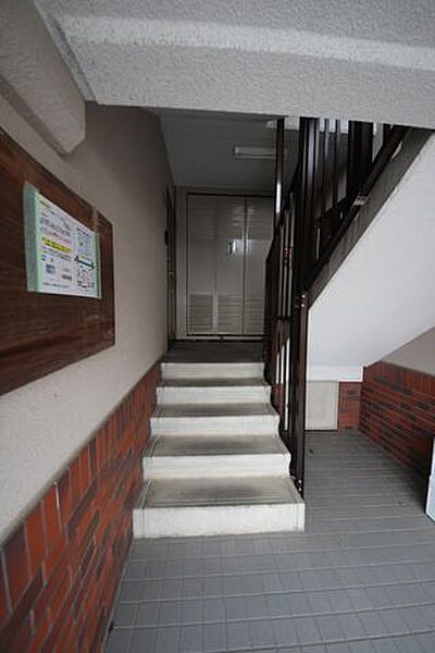 アルカディア5 4階 | 千葉県市川市塩焼 賃貸マンション エントランス