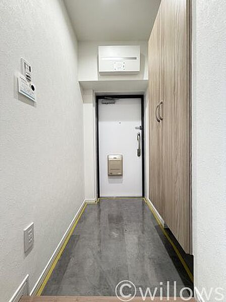上質感漂う玄関です。ご家族の帰り、訪れる方を優しく迎える・安らぎに満ちた空間です。