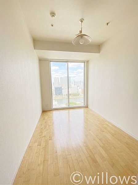 家族の成長に対応できる永住仕様の間取り。一日の疲れを癒やしてくれる、時を忘れて過ごせる空間。もちろん、使いやすい収納スペースも設計されております。
