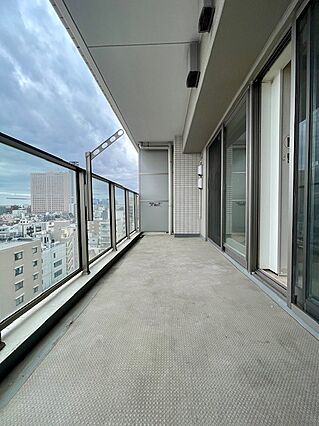 日差しを大きく...
