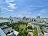 その他：隅田川の借景、庭園や公園の緑を日常に感じることのできる開放感ある眺望　※永続的に保証されるものではありません