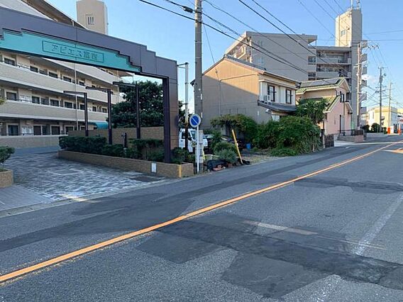 前面道路幅員約...