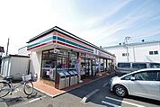 セブンイレブン 寒川北倉見店 667m