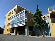 東柏ケ谷小学校 415m
