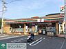 周辺：セブンイレブン 綾瀬大上3丁目店 徒歩2分。スーパー 130m