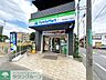 周辺：ファミリーマート東林間六丁目店 徒歩10分。 740m