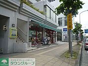 ★★まいばすけっと 徒歩7分。スーパー 490m
