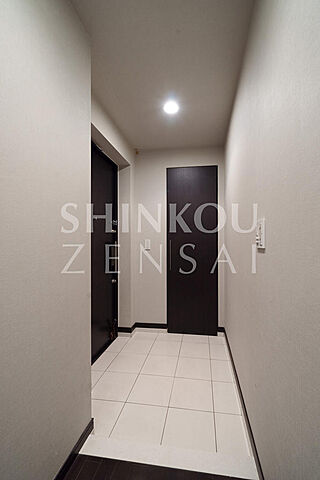 玄関 シーズガーデン桐生本町 2階/-