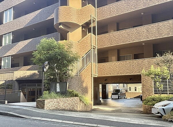 玄関を拡大表示