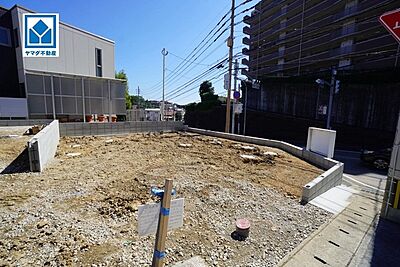 外観:コンビニ・スーパーまで徒歩6分圏内。最新設備で快適な新生活に^^ 外観:コンビニ・スーパーまで徒歩6分圏内。最新設備で快適な新生活に^^