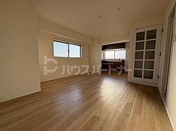 第一スカイハイツ足立 6階2LDKのリビング/ダイニング