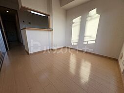 グランドュール 2階2DKのリビング/ダイニング