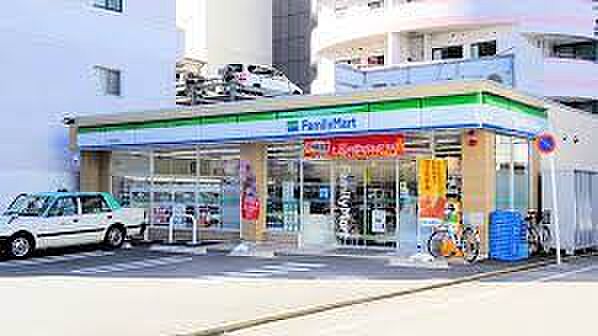 画像3:ファミリーマート たちばな店（30m）