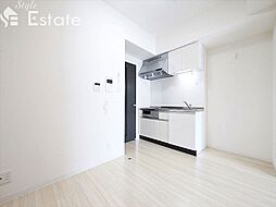 名古屋市営鶴舞線 鶴舞駅 徒歩8分の賃貸マンション 4階1DKのリビング/ダイニング