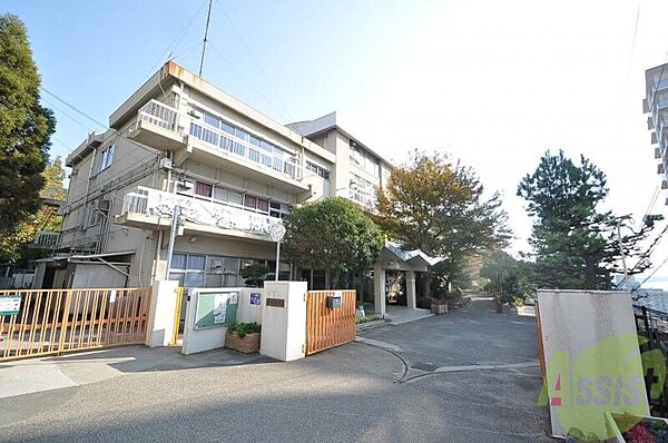 画像2:神戸市立東舞子小学校 583m