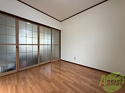 居間