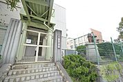 神戸市立名谷小学校 404m