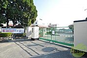 神戸市立 歌敷山中学校 847m