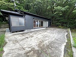物件画像 甲府市古府中町・高台にそびえる平屋戸建