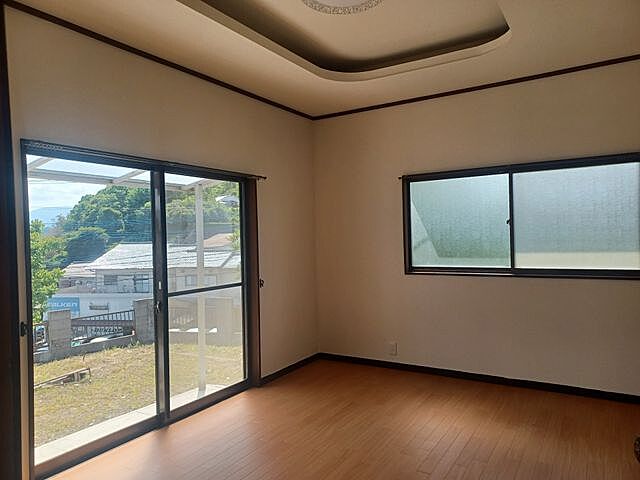 室内 嘉麻市鴨生728-4