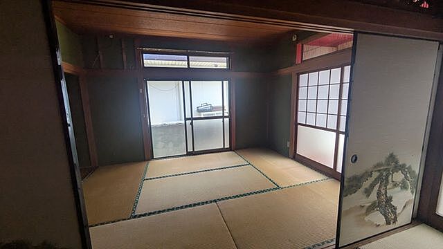 室内 飯塚市鯰田2525-71