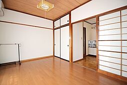 居間