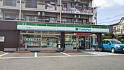 ファミリーマート甲府北新店1017m