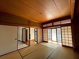 居間