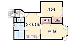 クインシィー8 1階