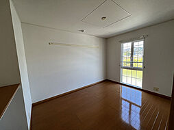 プロムナードＥｍａ 2階2LDKの室内