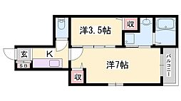 アサノ・モノカーメラ 1階