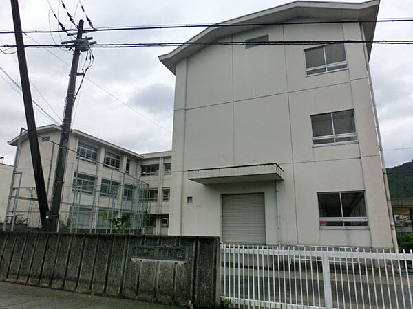 画像27:鶴居小学校