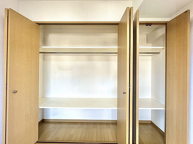 収納 プリアデス岩屋 4階/-