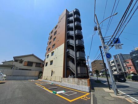 豊かな居住性とクオリティが見事に調和した住空間は住まうことの喜びを感じさせてくれます。（2026.5.15撮影）